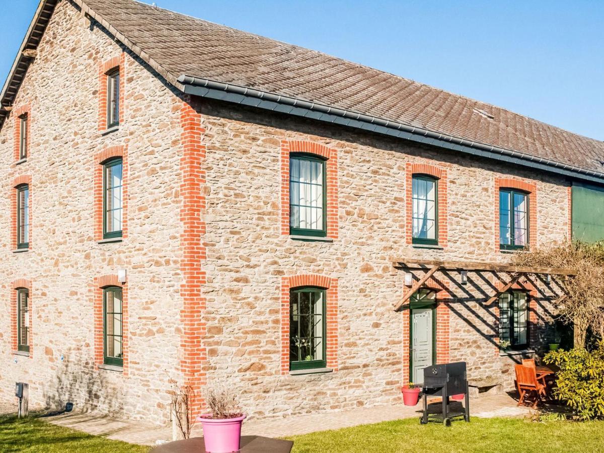 Pretty Farmhouse In Houffalize With Courtyard Kültér fotó