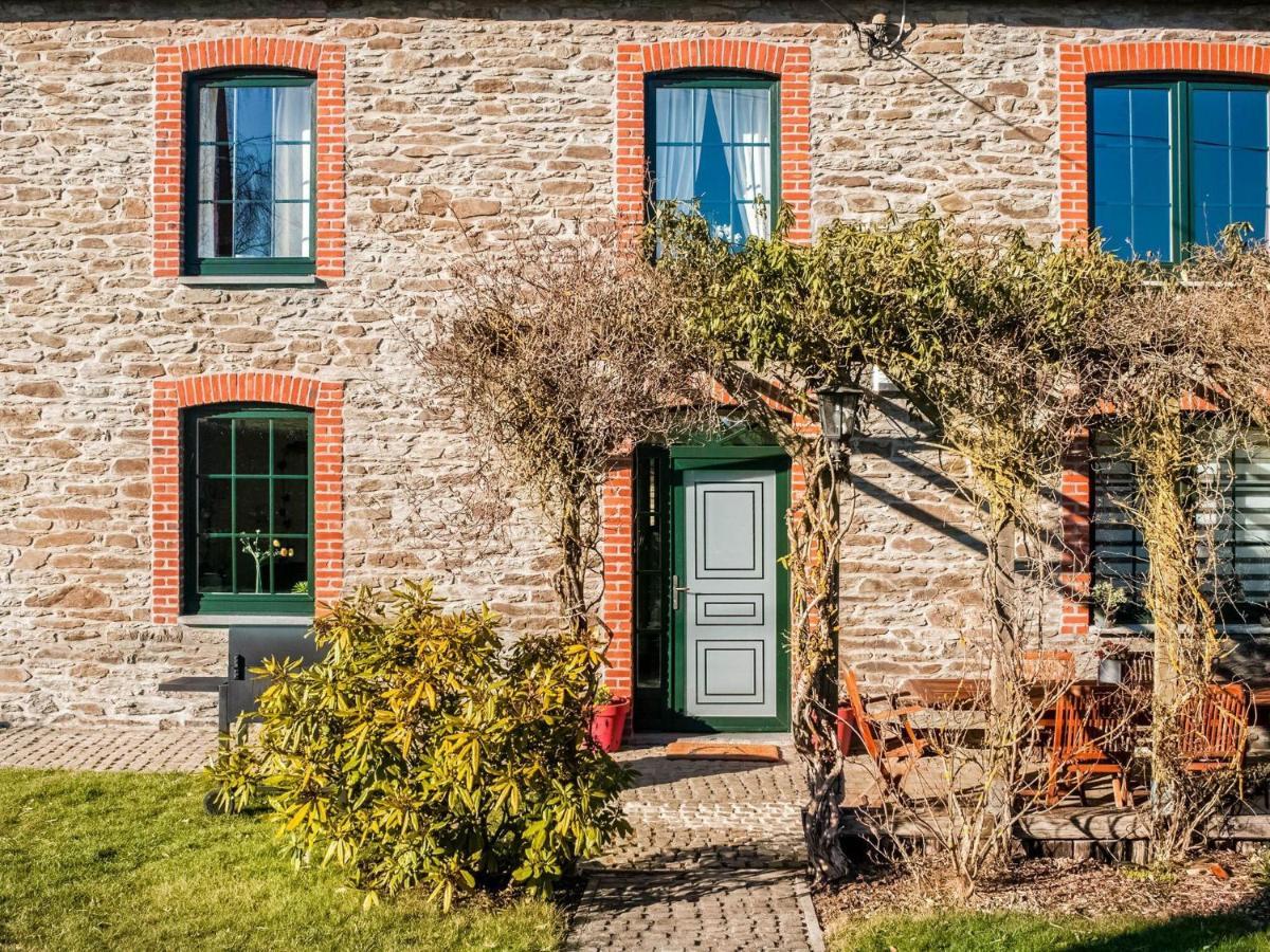 Pretty Farmhouse In Houffalize With Courtyard Kültér fotó